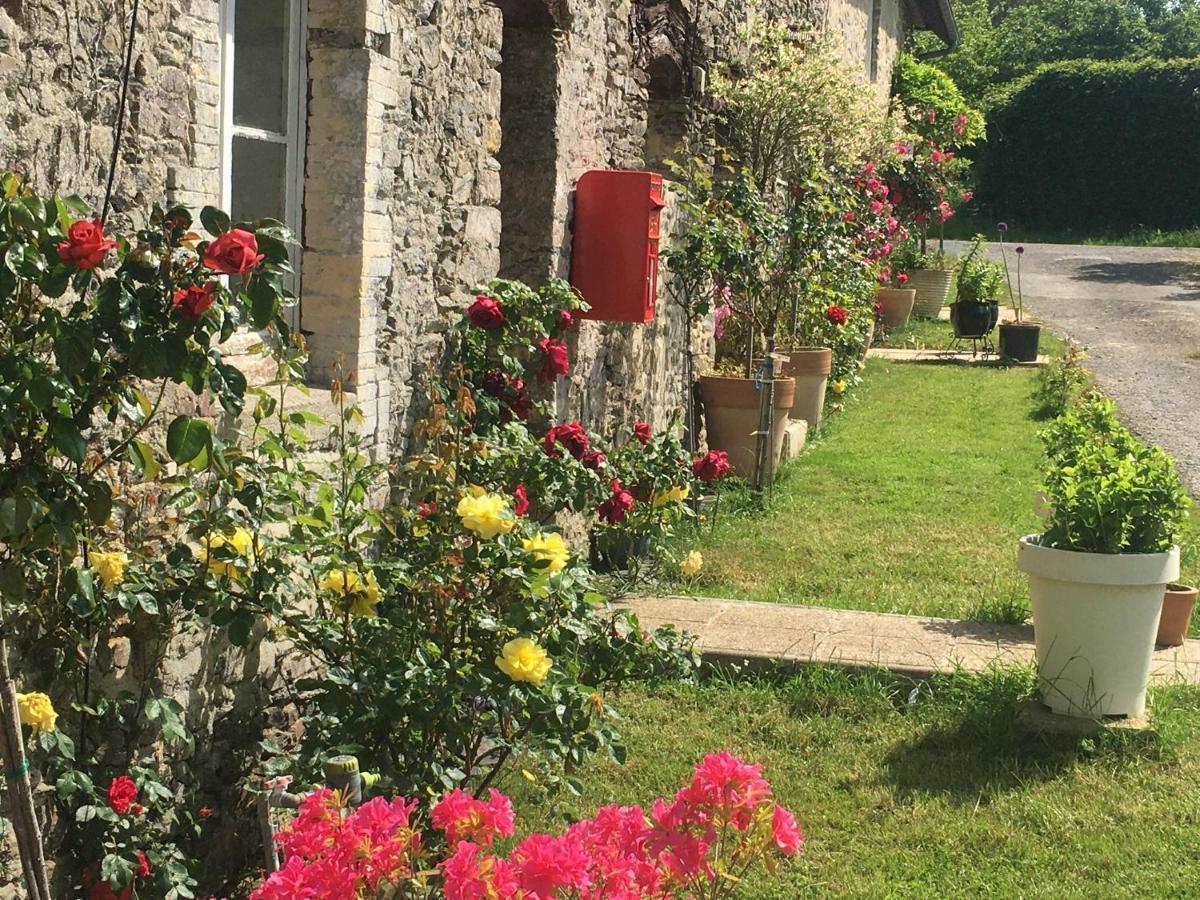 Saint-Georges-D'Aunay Chez Thomas 7 Route Du Monde Ancien Bed & Breakfast エクステリア 写真