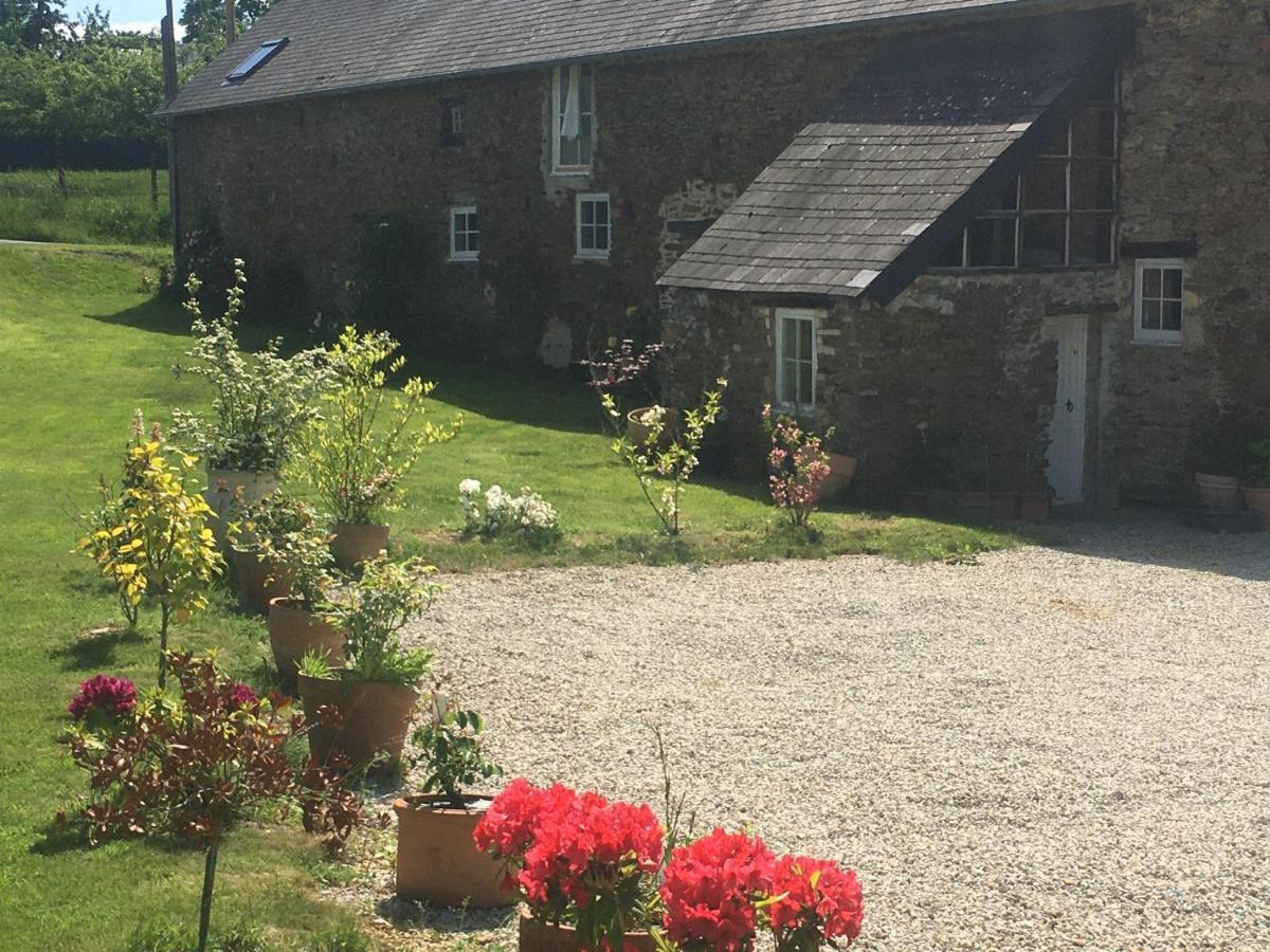 Saint-Georges-D'Aunay Chez Thomas 7 Route Du Monde Ancien Bed & Breakfast エクステリア 写真