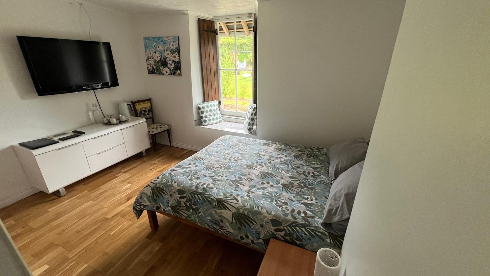 Saint-Georges-D'Aunay Chez Thomas 7 Route Du Monde Ancien Bed & Breakfast エクステリア 写真